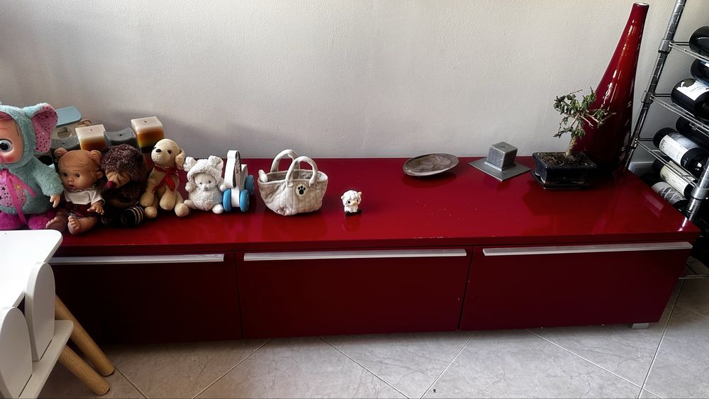 Movel de Televisão Lacado Area Store| 1,80m largura + 2 cubos de qpoio