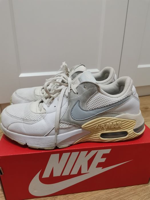 Buty sportowe sneakersy Nike Air Max Excee białe beżowe 41