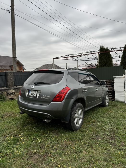 Позашляховик Nissan Murano