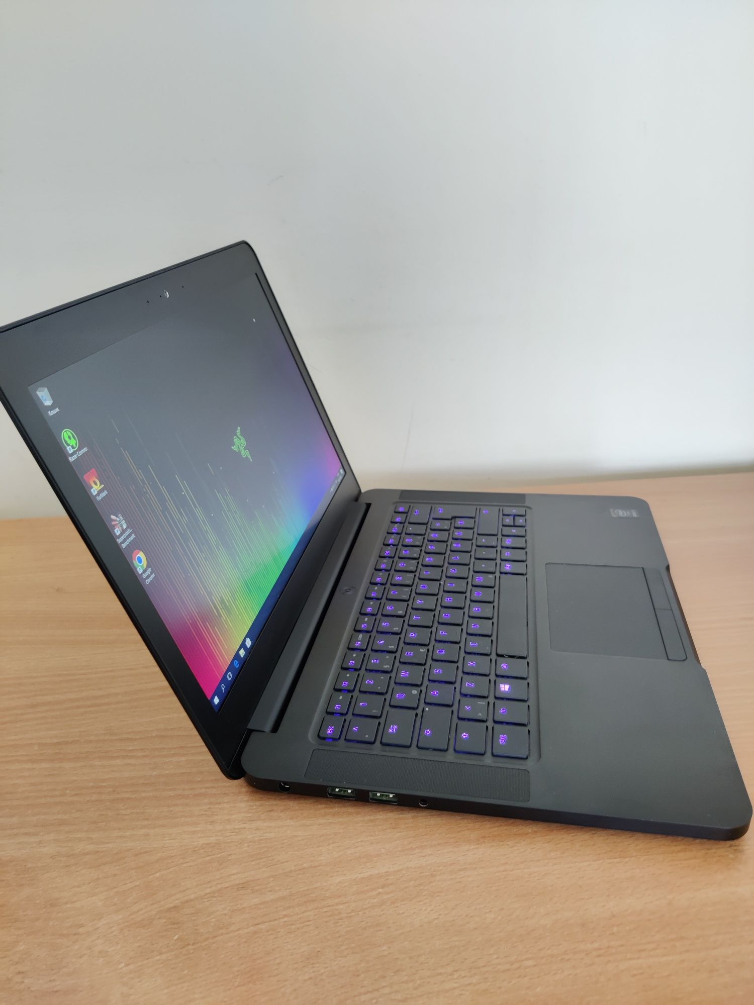 Ноутбук Razer Blade 14 (14'', i7-6700HQ, 16gb, 256gb, GTX1060)