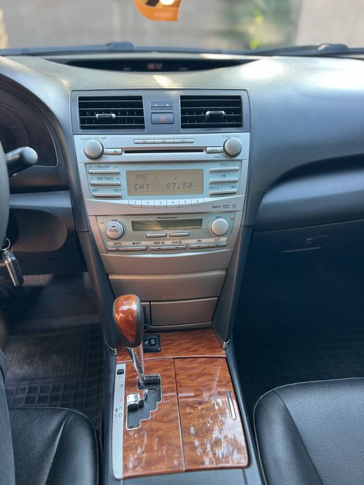 Продам Toyota Camry 3.5