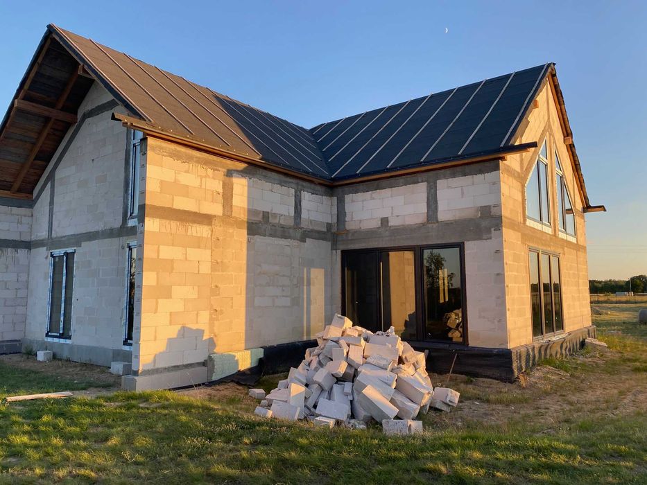 Dom stan Surowy zamknięty! Uzbrojony! Ogrodzony! z projektem Elewacji!