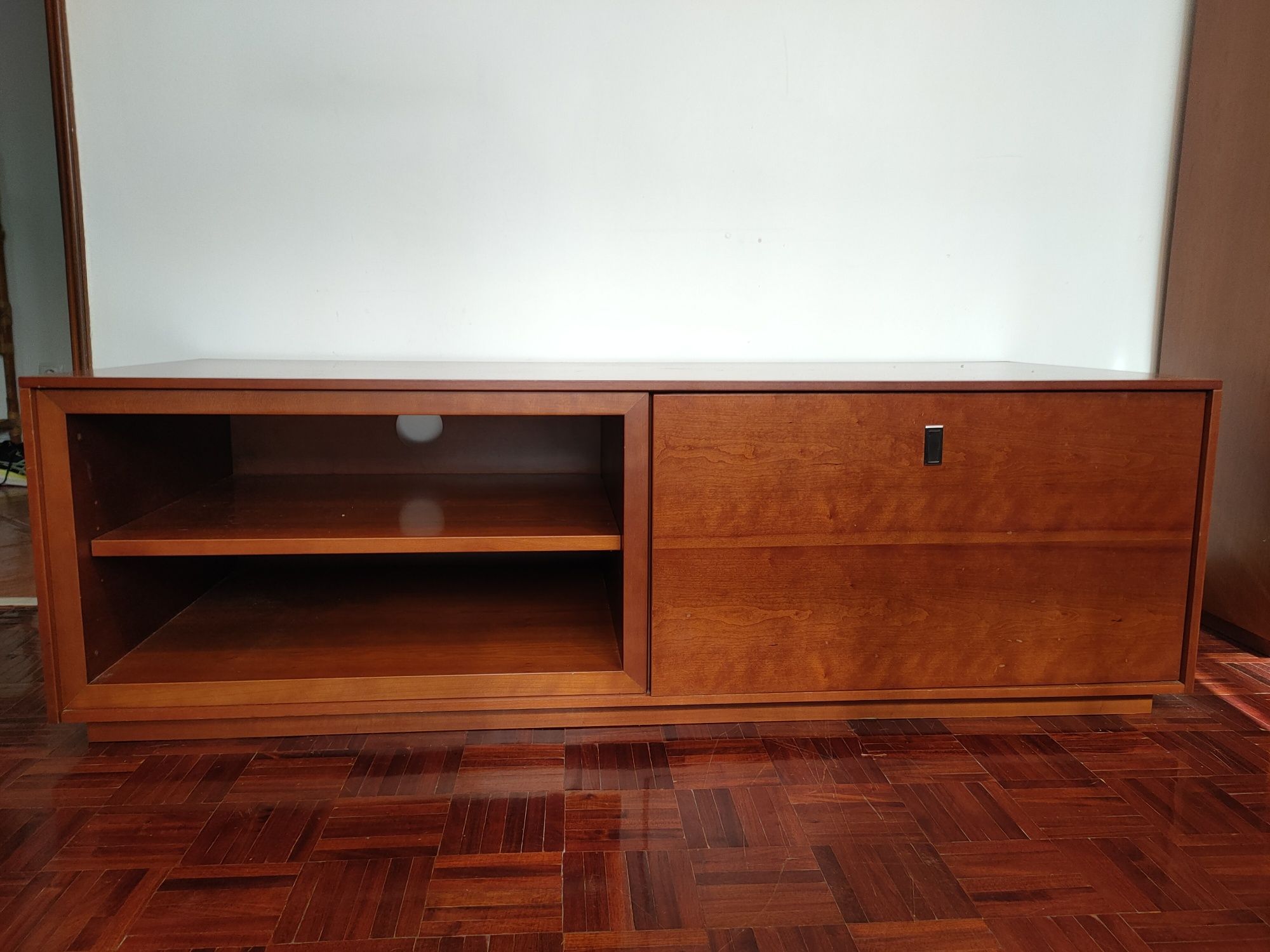 Móvel de sala (2 moveis+1 prateleira)