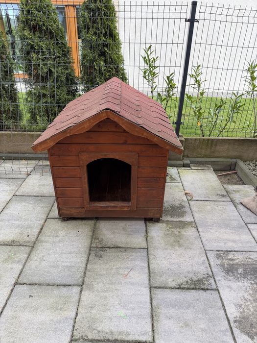 Buda dla psa duza ocieplana