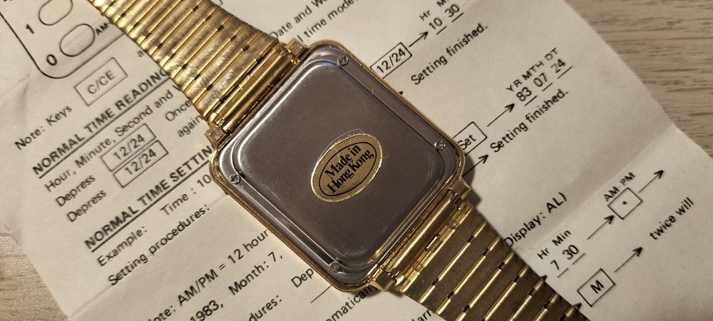 Zegarek Kessel z kalkulatorem.