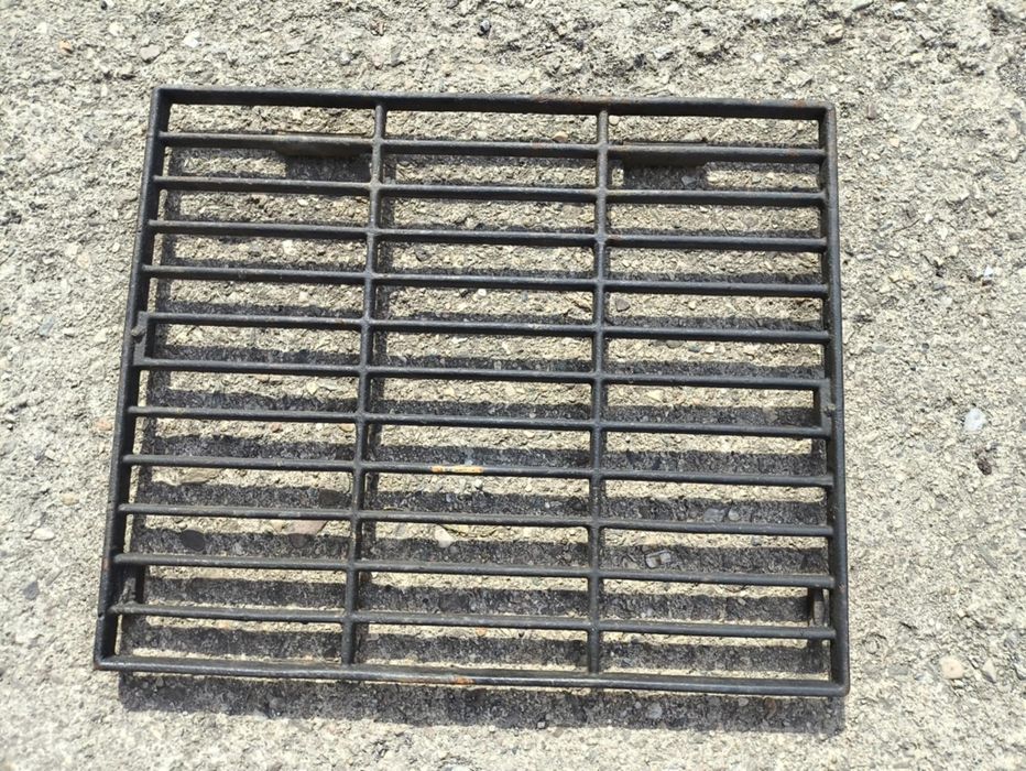 Solidna kratka żeliwna/ruszt do grilla