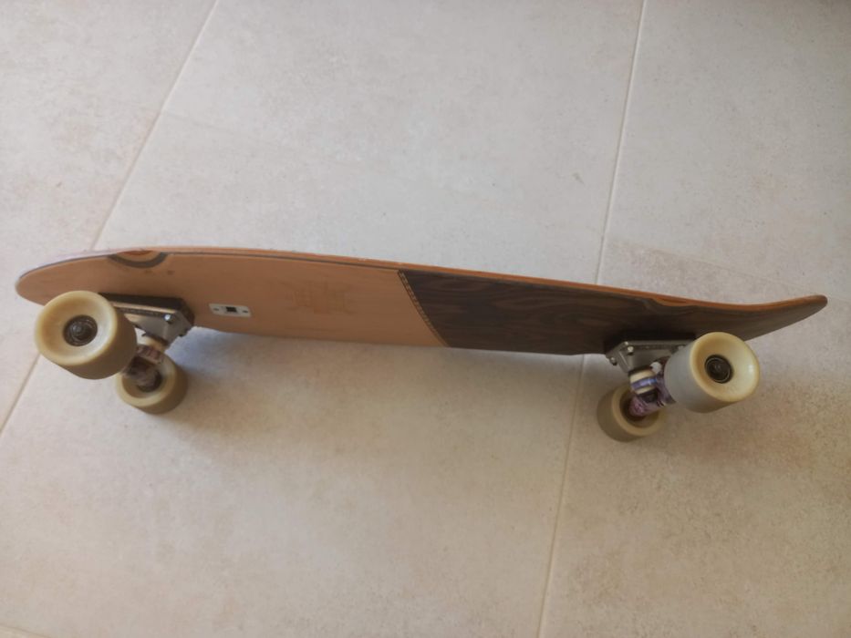 Globe Skate board 32