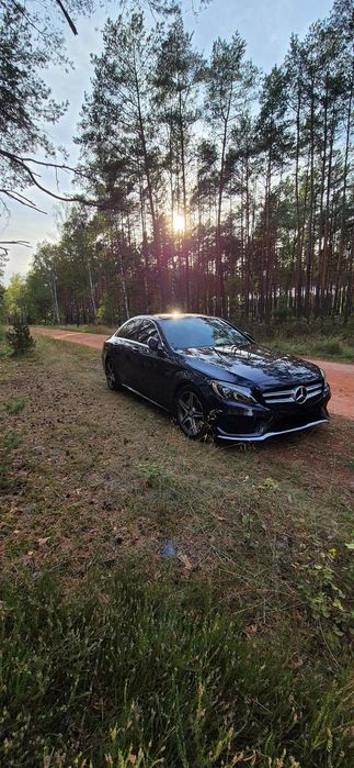 Mercedes-Benz Klasa C Sprzedam Mercedesa C200 4matic 9G tronic 2017 AMG.