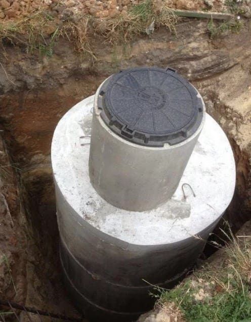 Доставка та копка септиків з кілець, монтаж 7/10/12/15 куб.