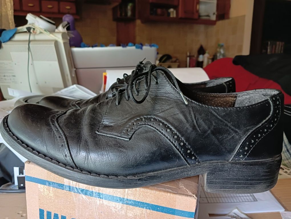 Włoskie pantofle skórzane 41 buty vintage j. gino rossi bata skóra 26