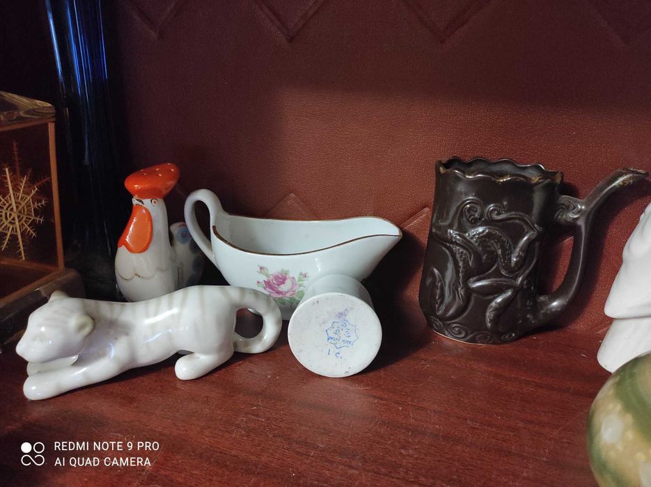 Статуэтки ссср Дети и др. , вазочки майолика и др.