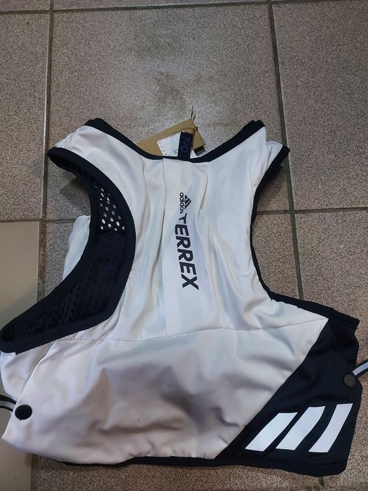 Жилет adidas Terrex