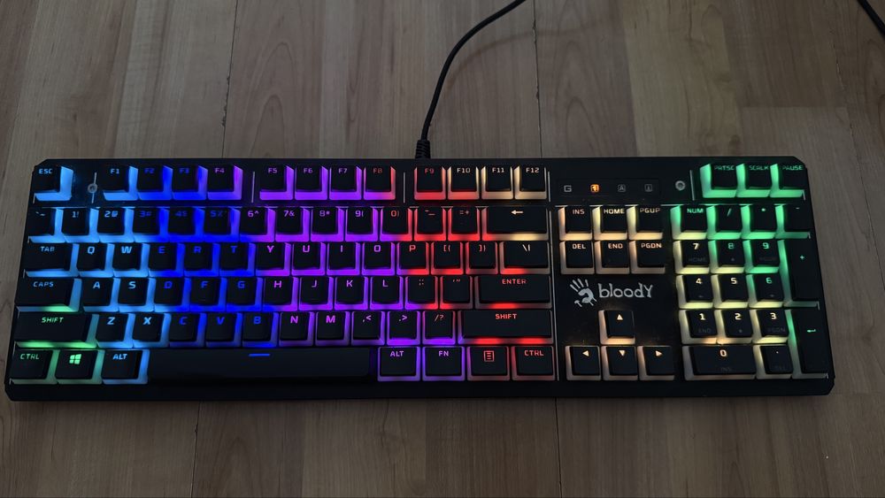 Klawiatura mechaniczna A4Tech Bloody b975 RGB