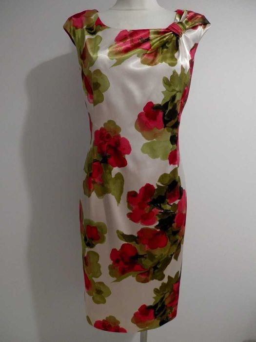 Sukienka Wizytowa Imprezowa Satynowa Dopasowana Kremowa