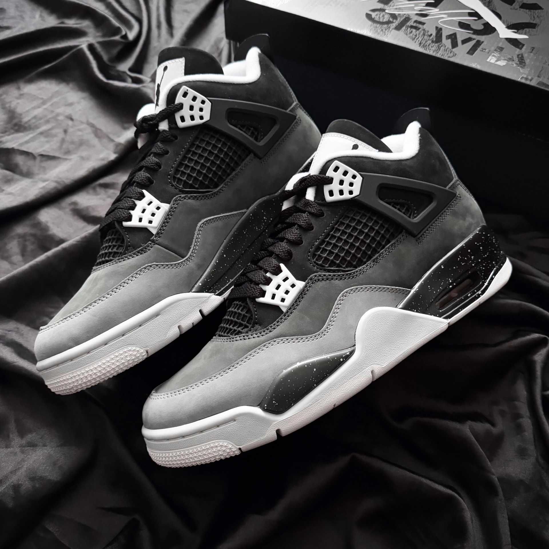 Buty męskie czarny Jordan 4 Black EU 38