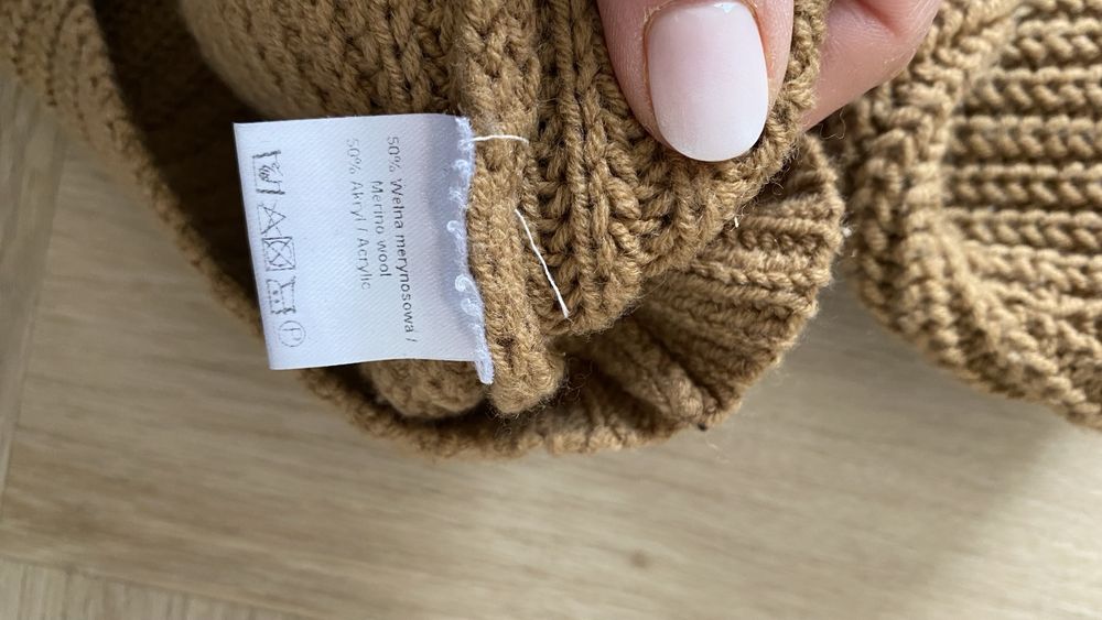 Sweter oversize the odder side