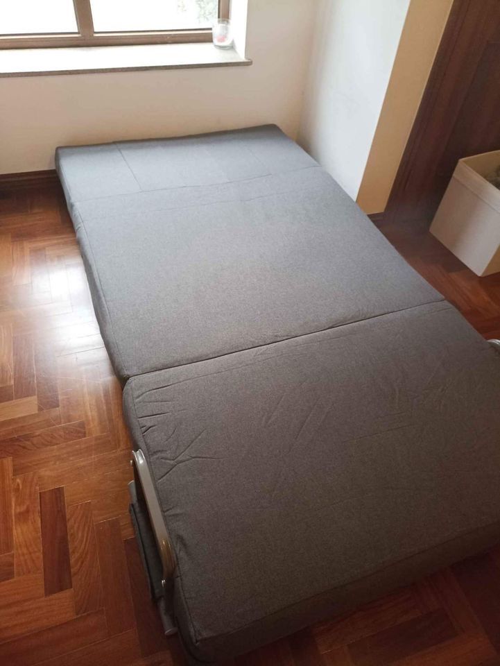 Sofa cama pouco uso, está como novo