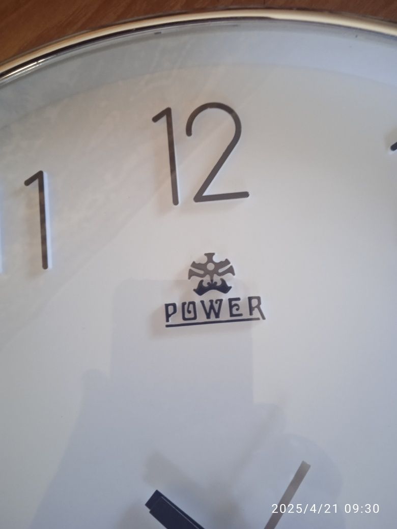 Часы 'POWER"  настенные,рабочие.