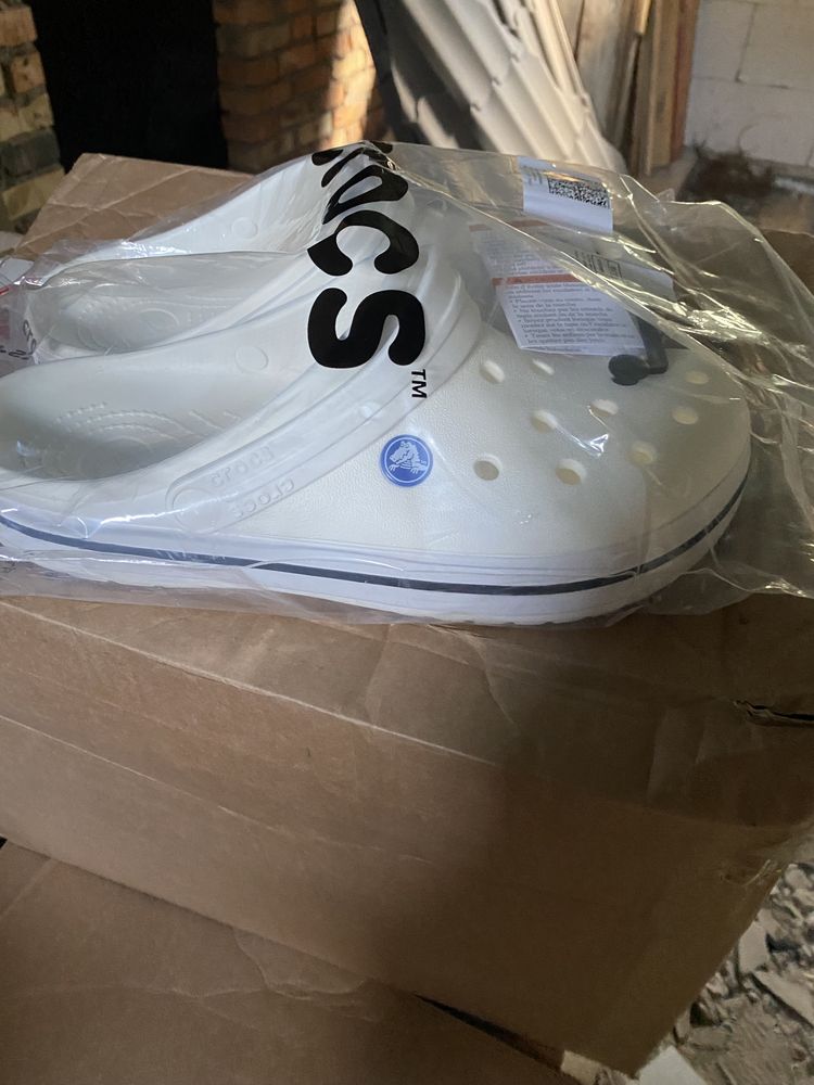 Продам класичні Crocs Crocband
