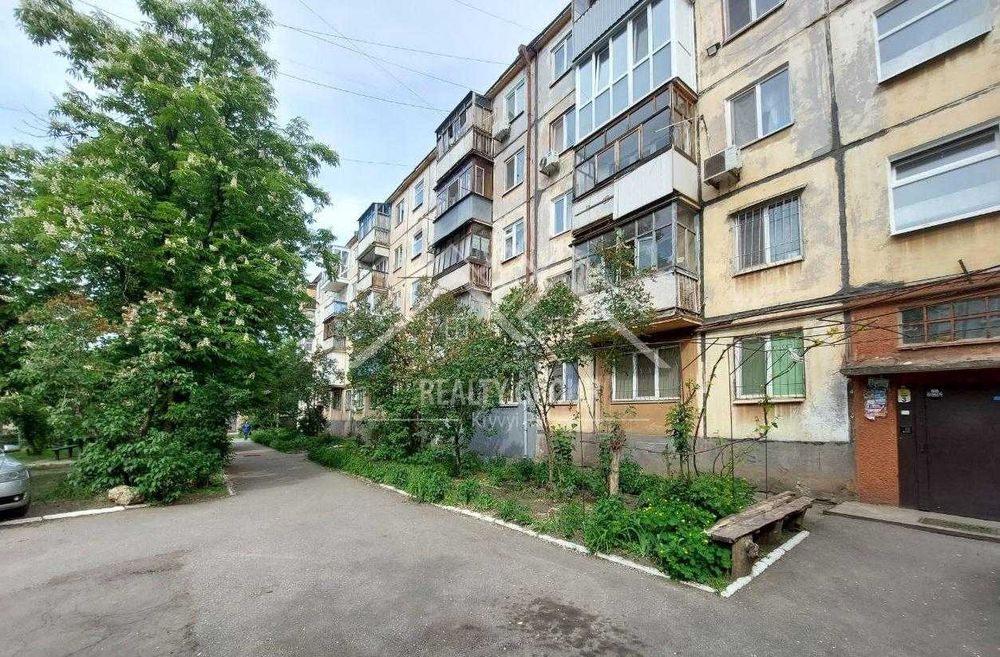 Продаж 3к квартири у ЦМ р-ні поряд із пл.Визволення по вул.Лермонтова