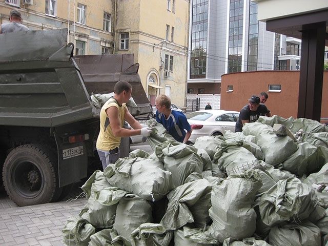 Вантажники Львів, Грузчики Львів. Виніс буд. Матеріалів, Виніс бою