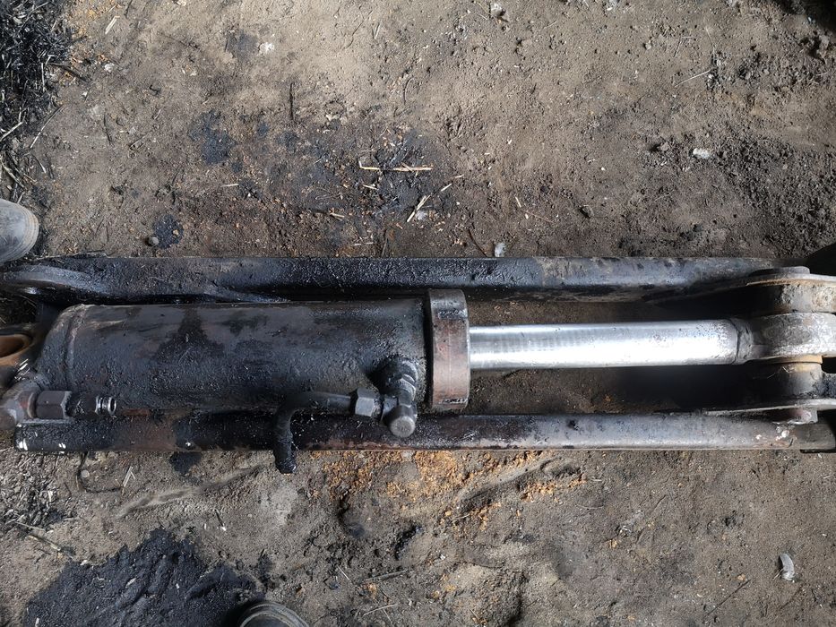 Гідроциліндр ЦС-125