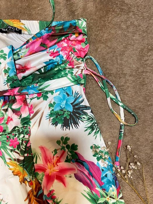 Літня сукня в гавайському стилі  на зав‘язках SELECT