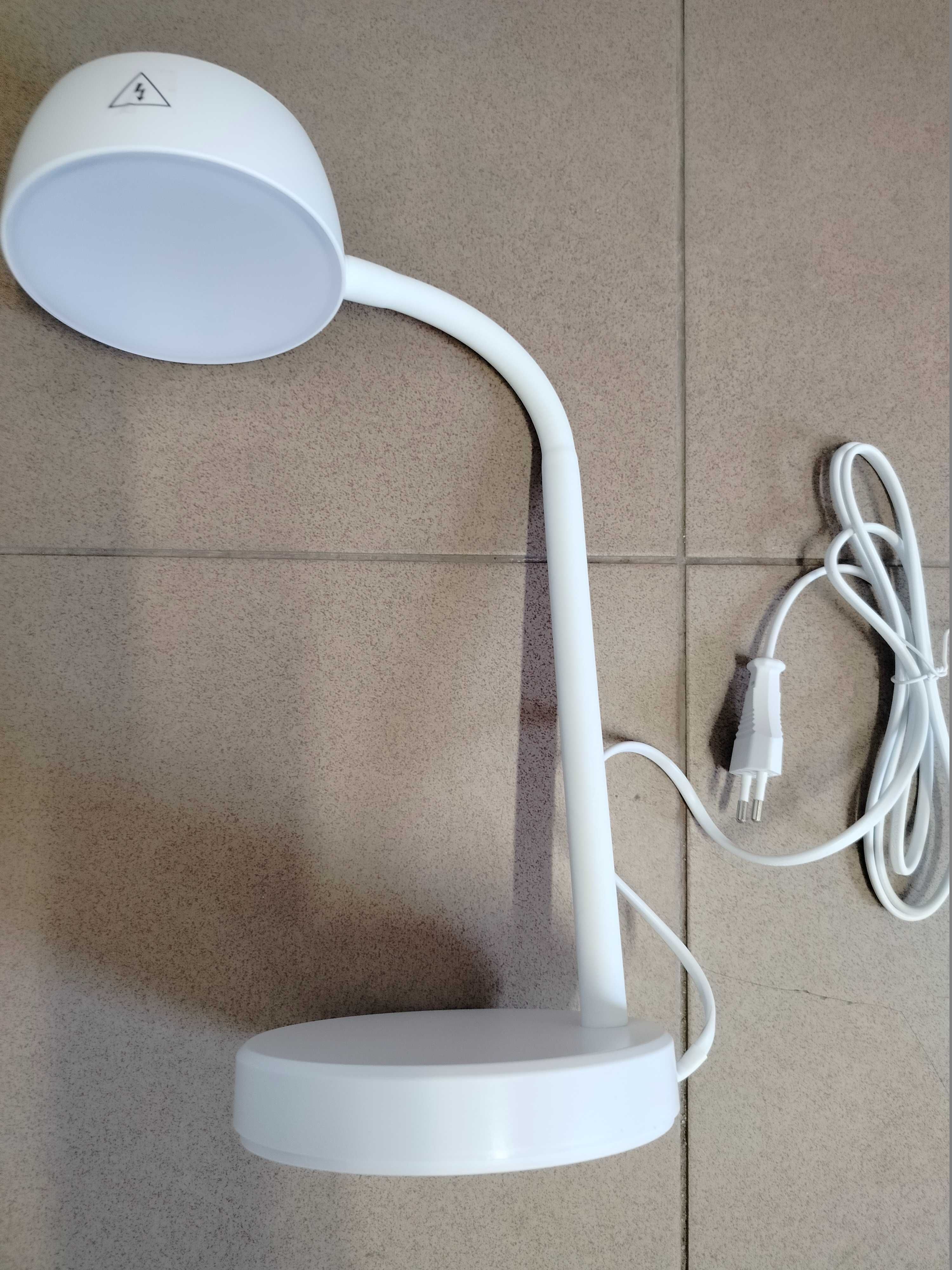 Lampka biurkowa LED Eglo Cabales 99334