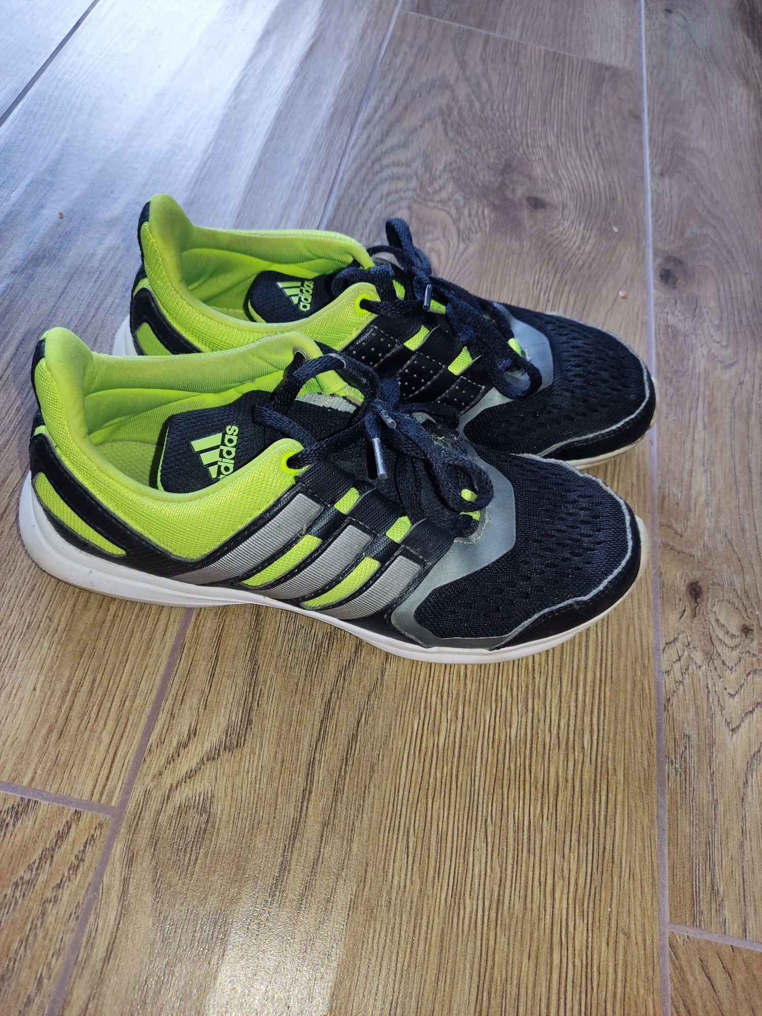 Buty sportowe adidas rozmiar 36 i 2/3