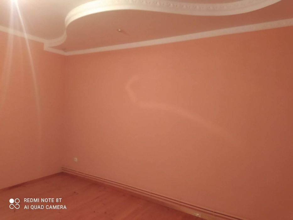 Продається 3- х кімнатна квартира площею 61м. кв.