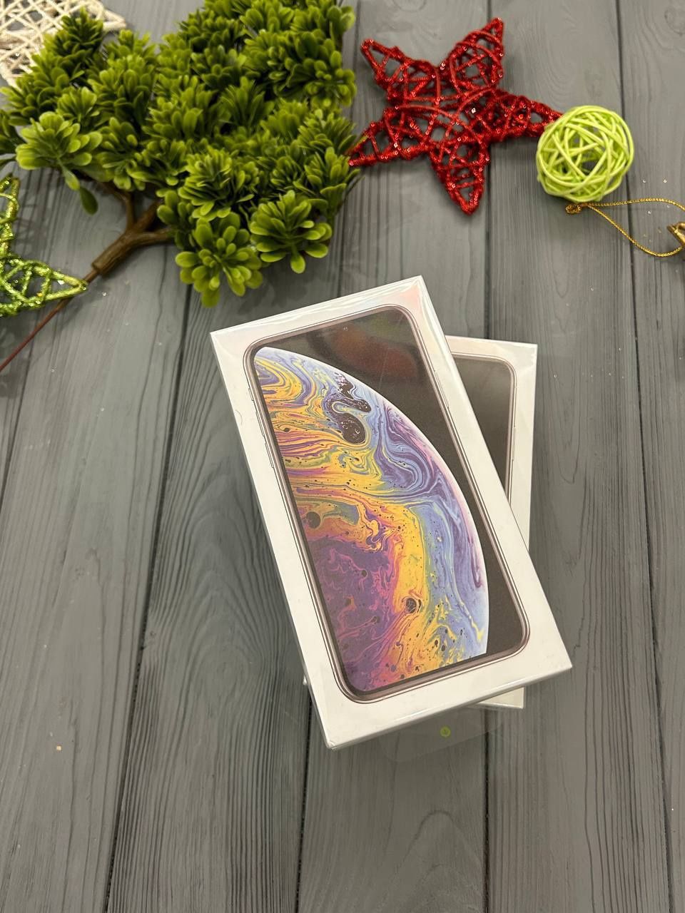 IPhone Xs (256) 380$