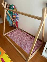 Cama Tipi Montessori na cor Pinho com Colchão Jolivex (140 x 70cm)