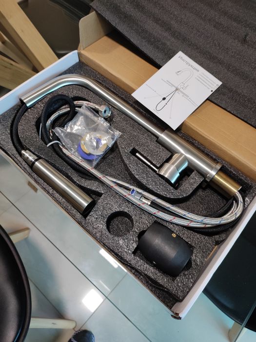 Vendo torneira de cozinha nova em aço escovado torneira extensível