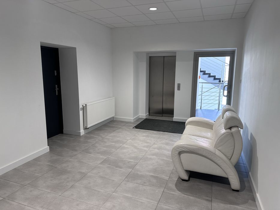 Lokal Biuro Chorzów Rynek centrum przesiadkowe