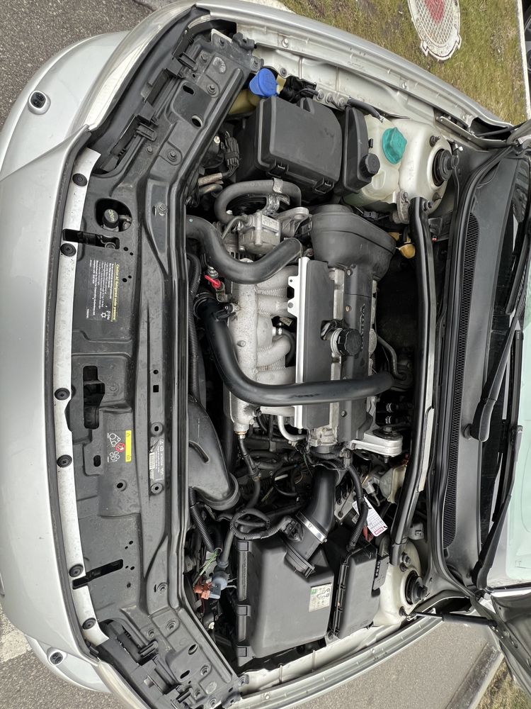 Volvo v70 awd с двигателем 2.5 турбо ( 210 л.с)