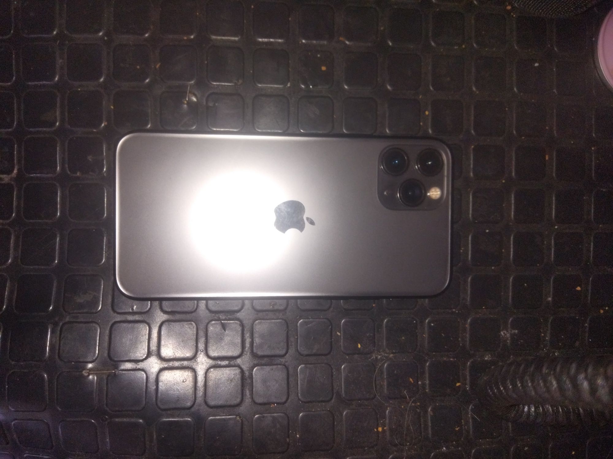 iPhone 11 Pro/64GB IOS 18.5