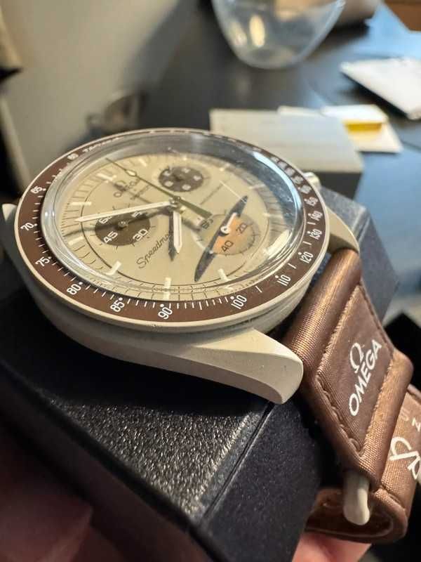 Omega x Swatch Saturn SO33T100 - Trwały i elegancyjny