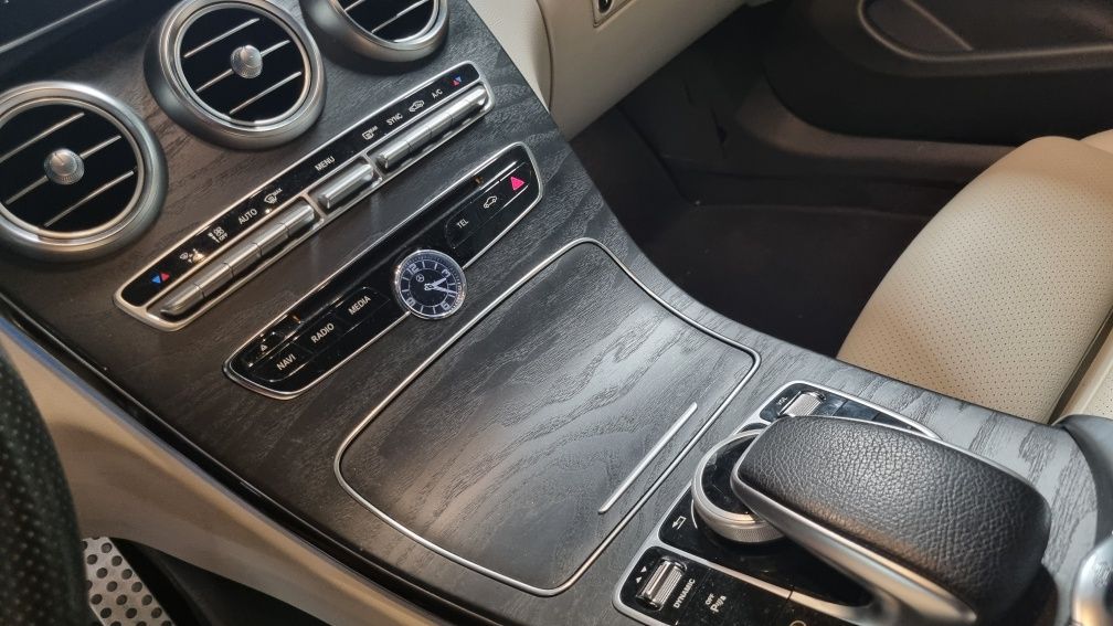 AMG Line int/exter Mercedes Benz  220C Autom