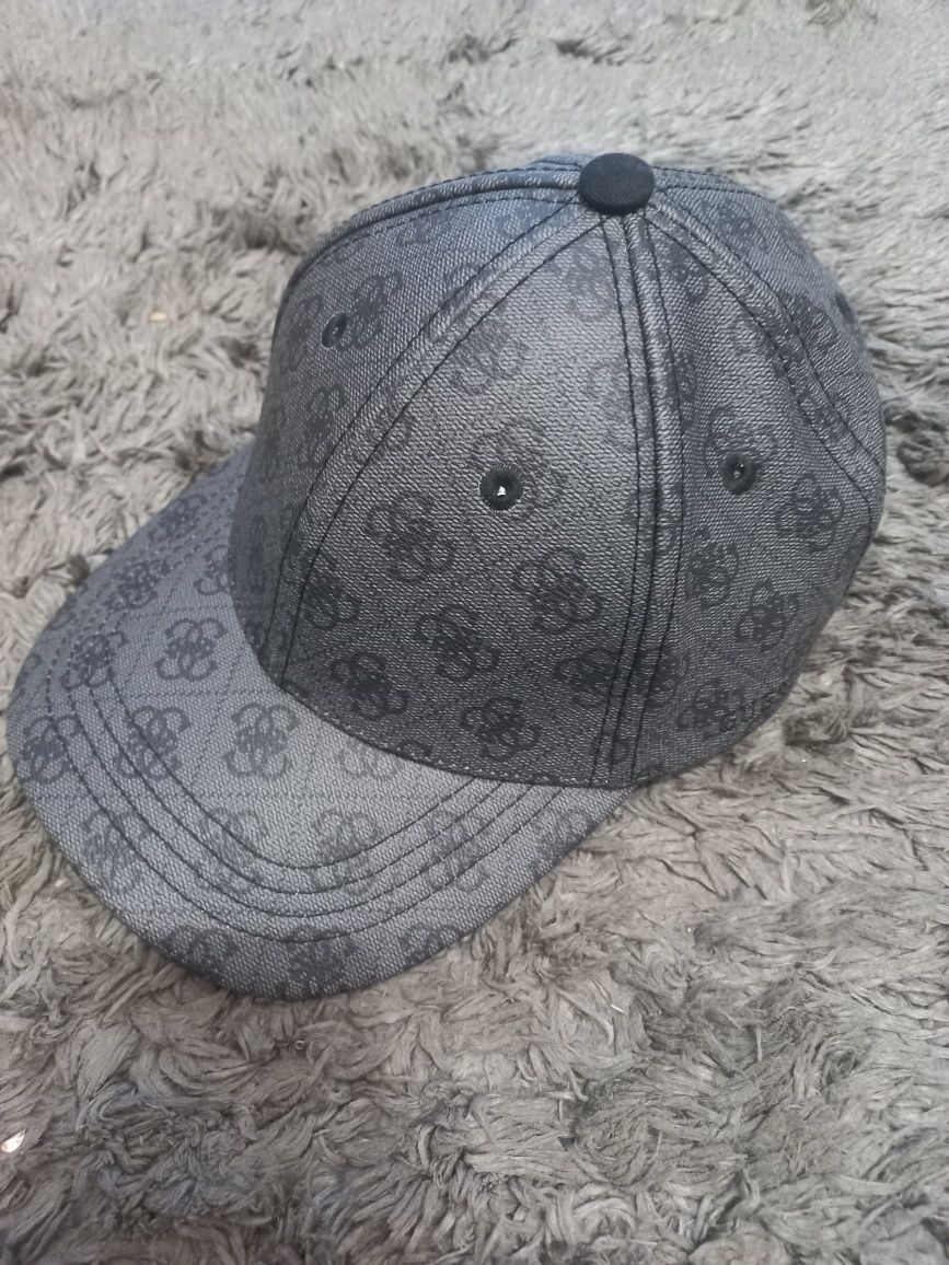 Czapka Guess nowa