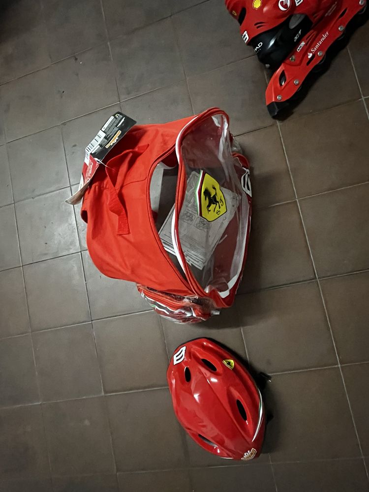 Patins em linha Ferrari