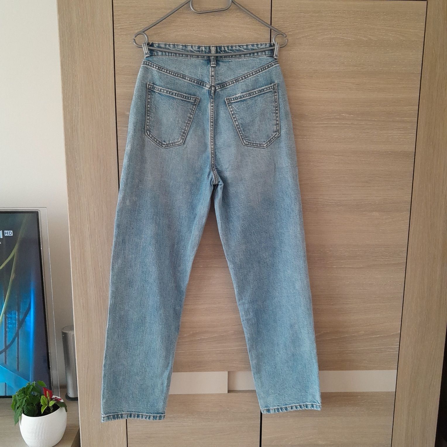Spodnie damskie jeansowe Primark