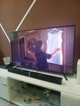 TV sharp 43" - Avariada
