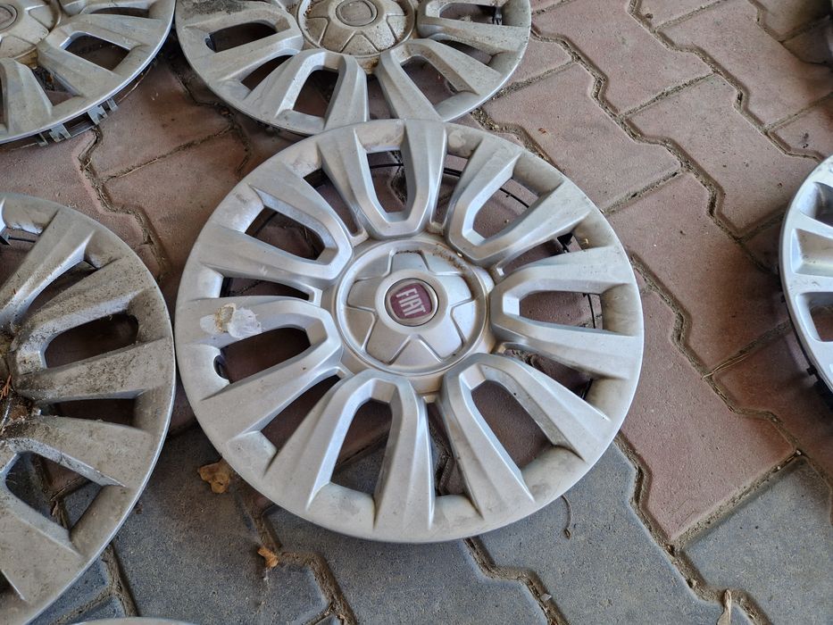 Kołpaki oryginalne r15 fiat jak nowe