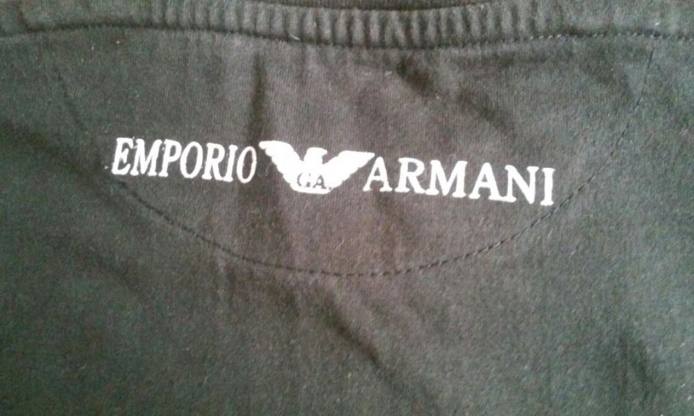 Bluzka EMPORIO ARMANI w kolorze czarnym !!!