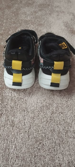 Кросівки для дівчинки