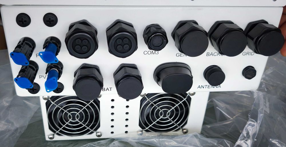 Це не Deye Гібридний інвертор SOLIS S6-EH1P6K-L-PLUS 6KW Wi-Fi 220V 1ф