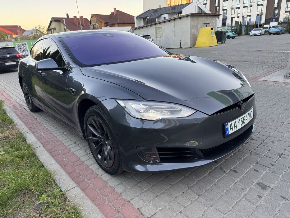 Tesla Model S 2016 75 терміново