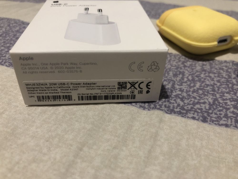 Адаптер питания оригинал Apple 20W USB-C Power Adapter (MHJE3ZM/A)