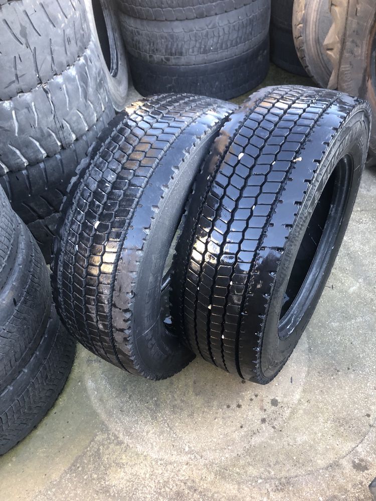 295/60R 22.5 pneus usados