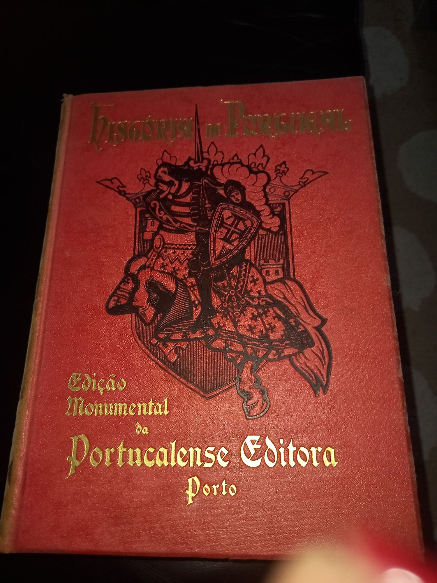 História de  Portugal  -edição monumental  da  Portucalense  Editora